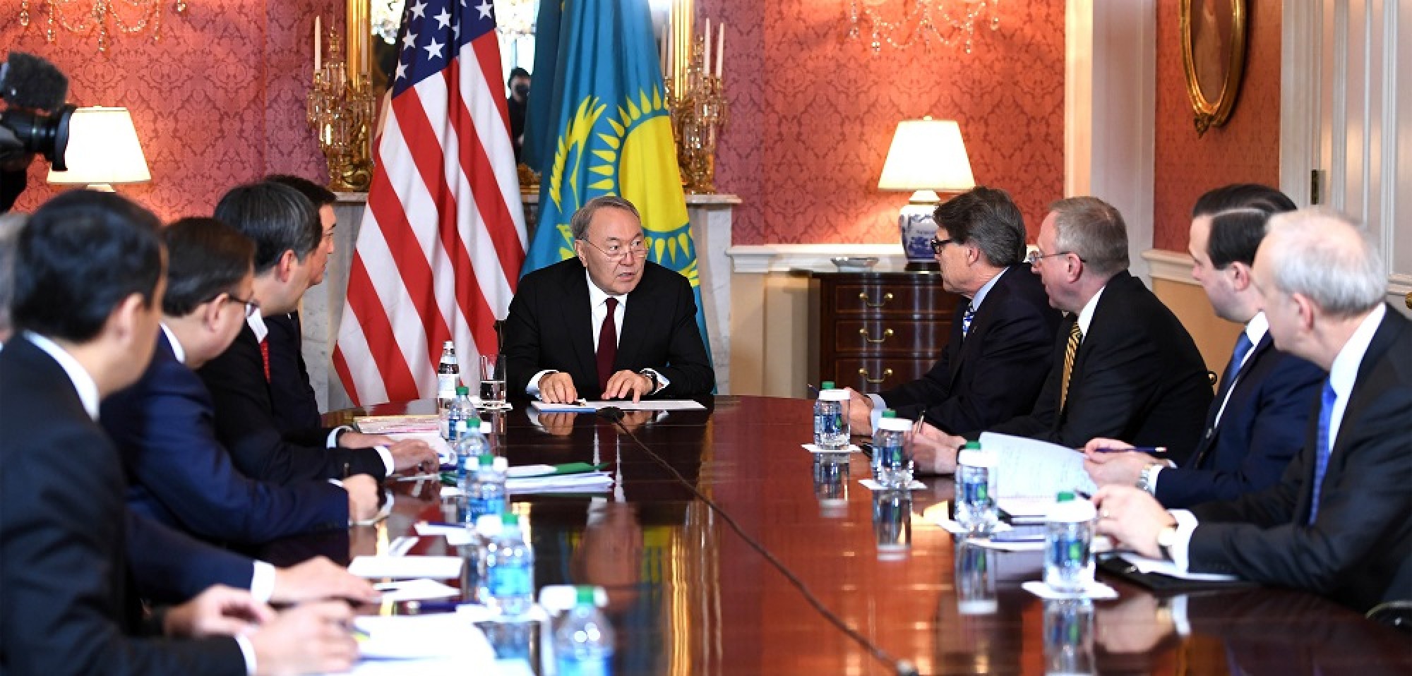 Kazakh President meets with US Energy Secretary Rick Perry