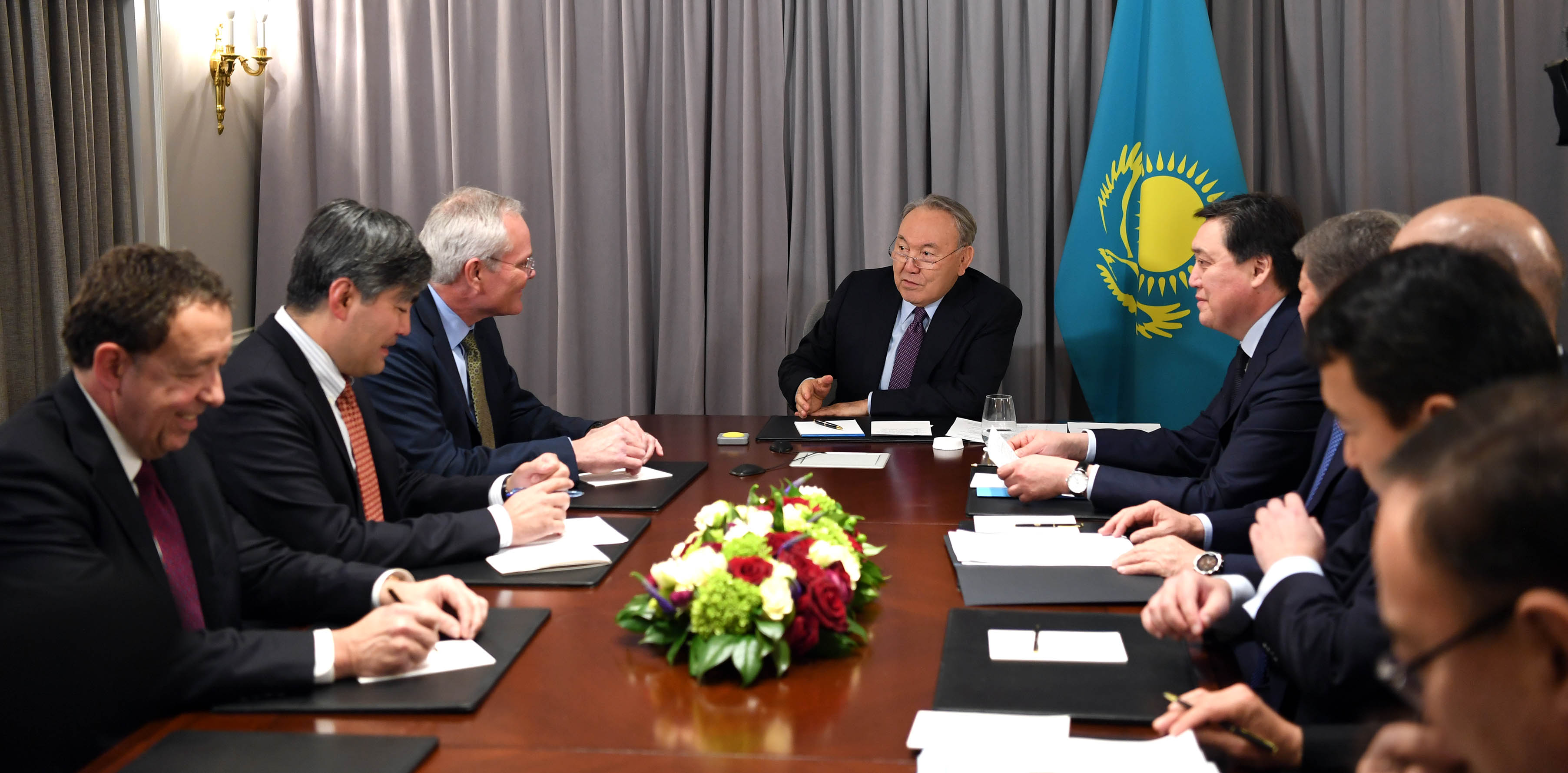 Kazakh President meets with Darren Woods, the Chief Executive Officer of ExxonMobil 