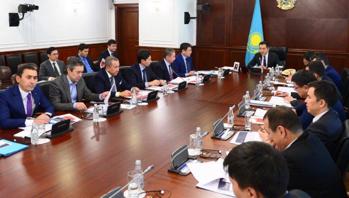 Bakytzhan Sagintayev holds a meeting of Expert Council on Competitiveness