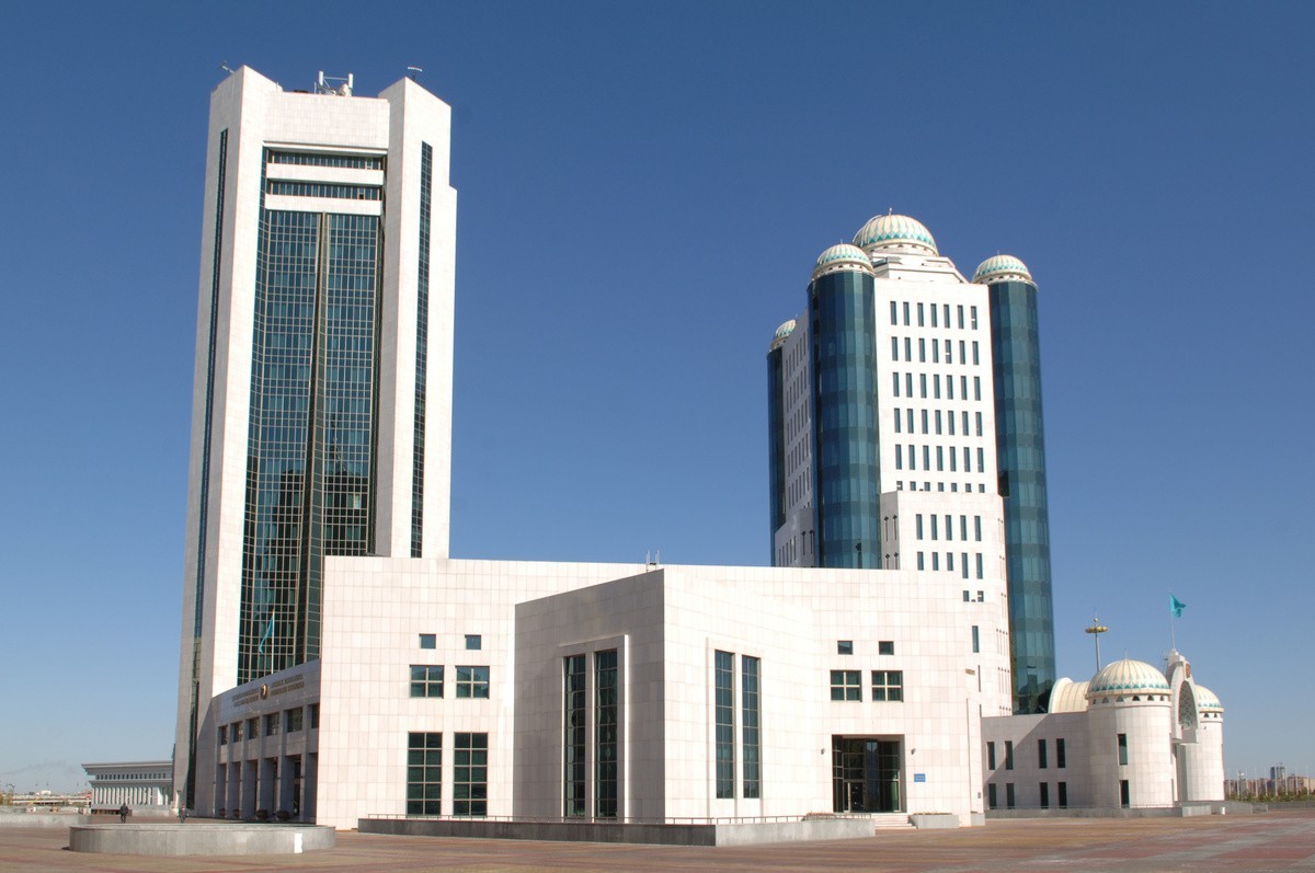 Kazakh Parliament to hold a joint session 