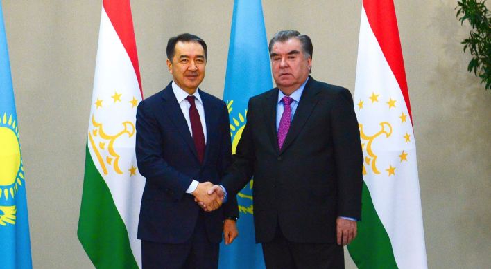 Bakytzhan Sagintayev meets with Tajik President Emomali Rahmon