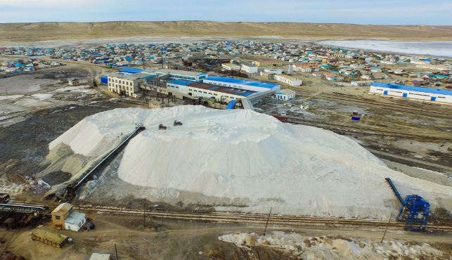 PM acquaints with the development of fish and food industry in Aral Sea region