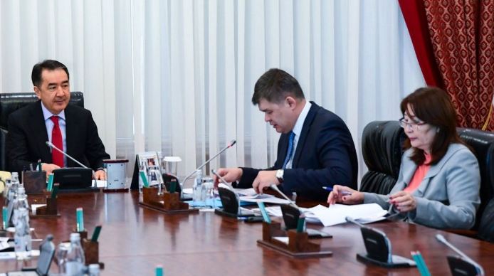 Bakytzhan Sagintayev holds a meeting on modernization of healthcare