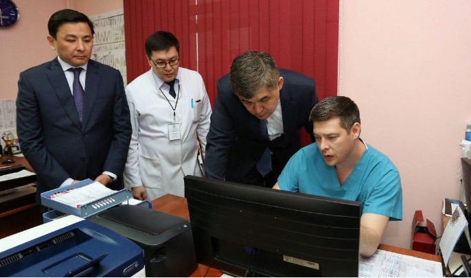 Y. Birtanov gets acquainted with progress of healthcare digitalization projects in WKR