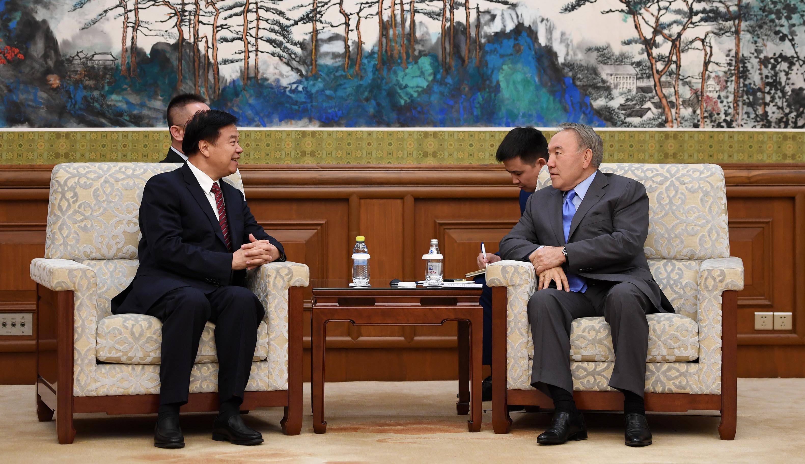 Kazakh President meets with Wang Yilin, Chairman of the Board of China National Petroleum Corporation