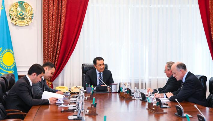 Bakytzhan Sagintayev meets with US Ambassador to Kazakhstan George Krol