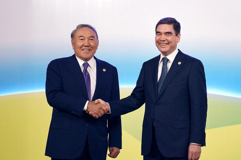 Nursultan Nazarbayev meets Turkmen President 