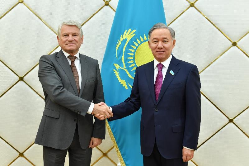 Majilis speaker Nurlan Nigmatulin meets Belarusian ambassador