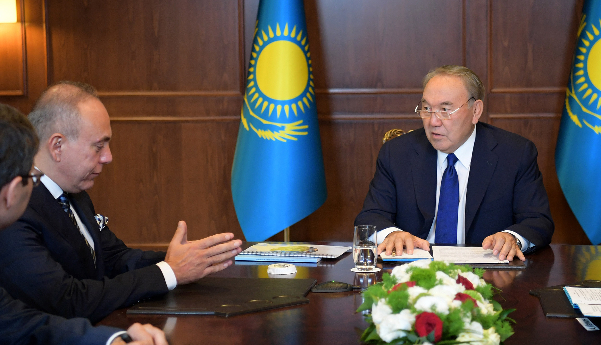 Kazakh President meets with OYAK Holding CEO 