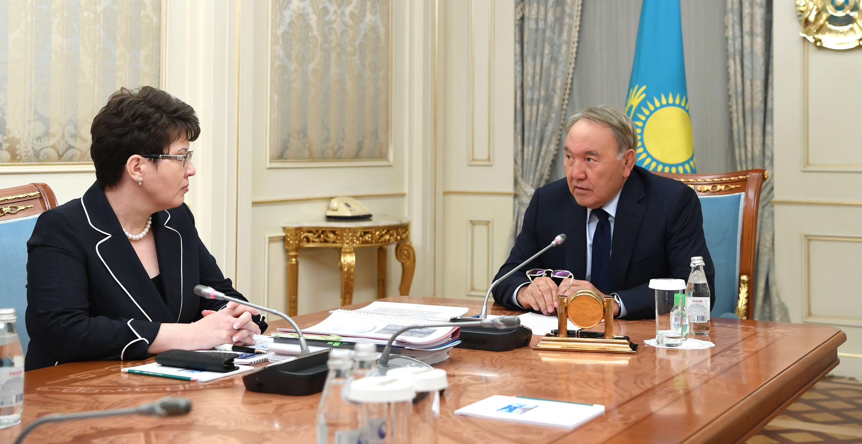 Nursultan Nazarbayev receives the Chairman of the Accounts Committee 