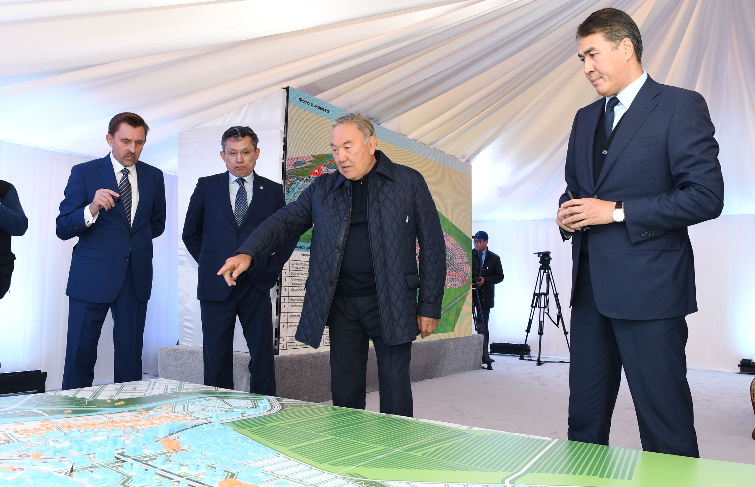 Nursultan Nazarbayev acquainted with the plan for urban development of Astana