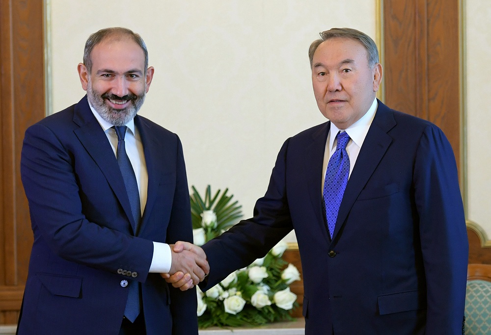 Nursultan Nazarbayev meets with Prime Minister of the Republic of Armenia Nikol Pashinyan