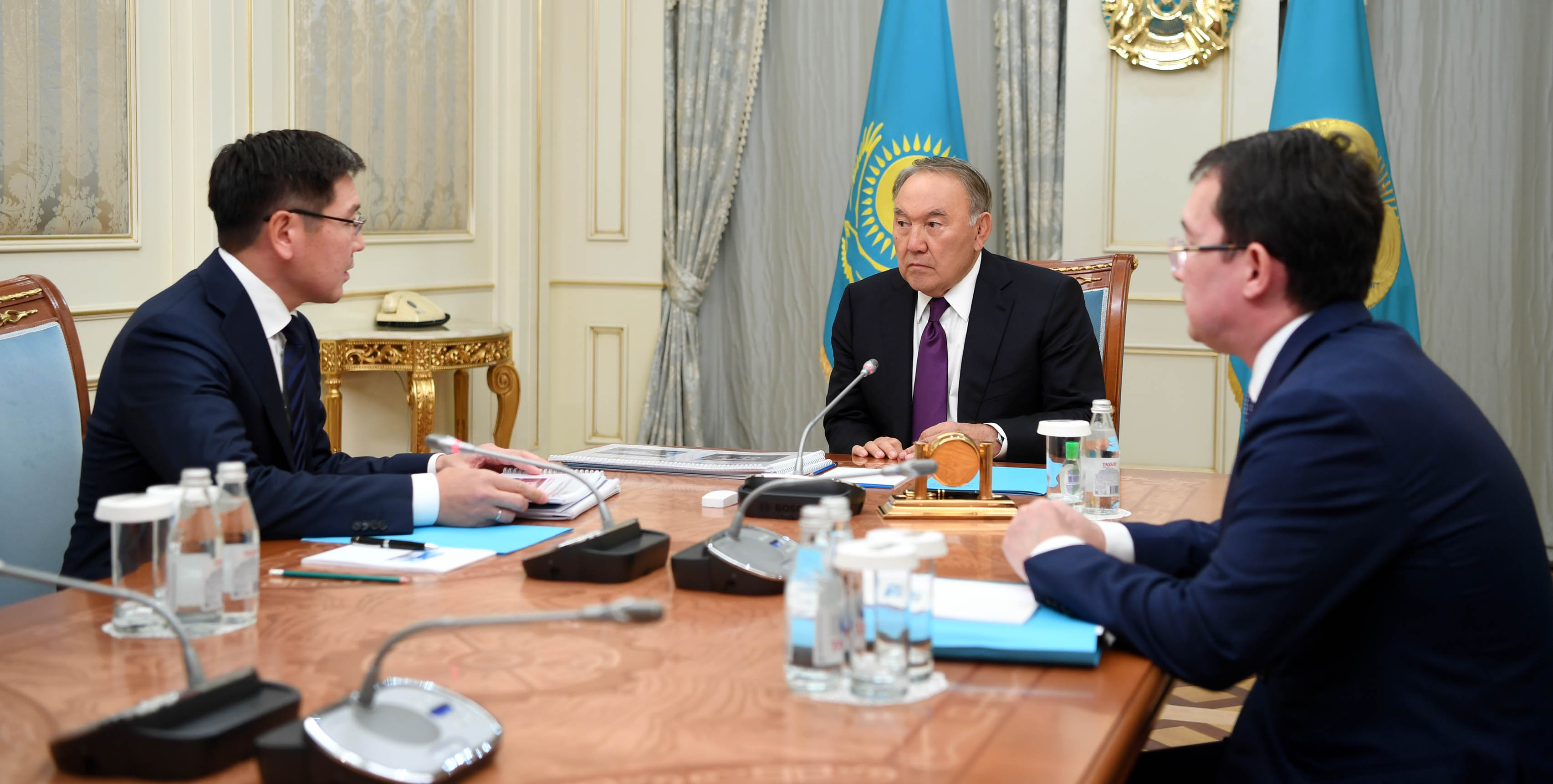 Nursultan Nazarbayev meets with Deputy Prime Minister Askar Zhumagaliyev