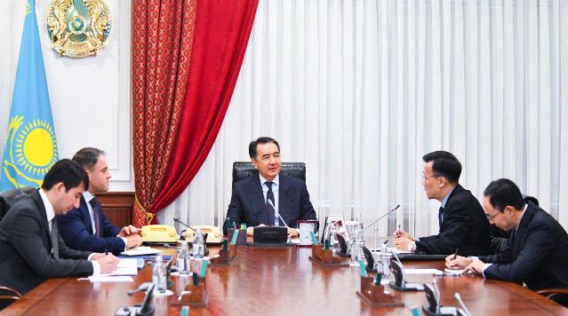 Bakytzhan Sagintayev meets with Ambassador of China to Kazakhstan Zhang Xiao