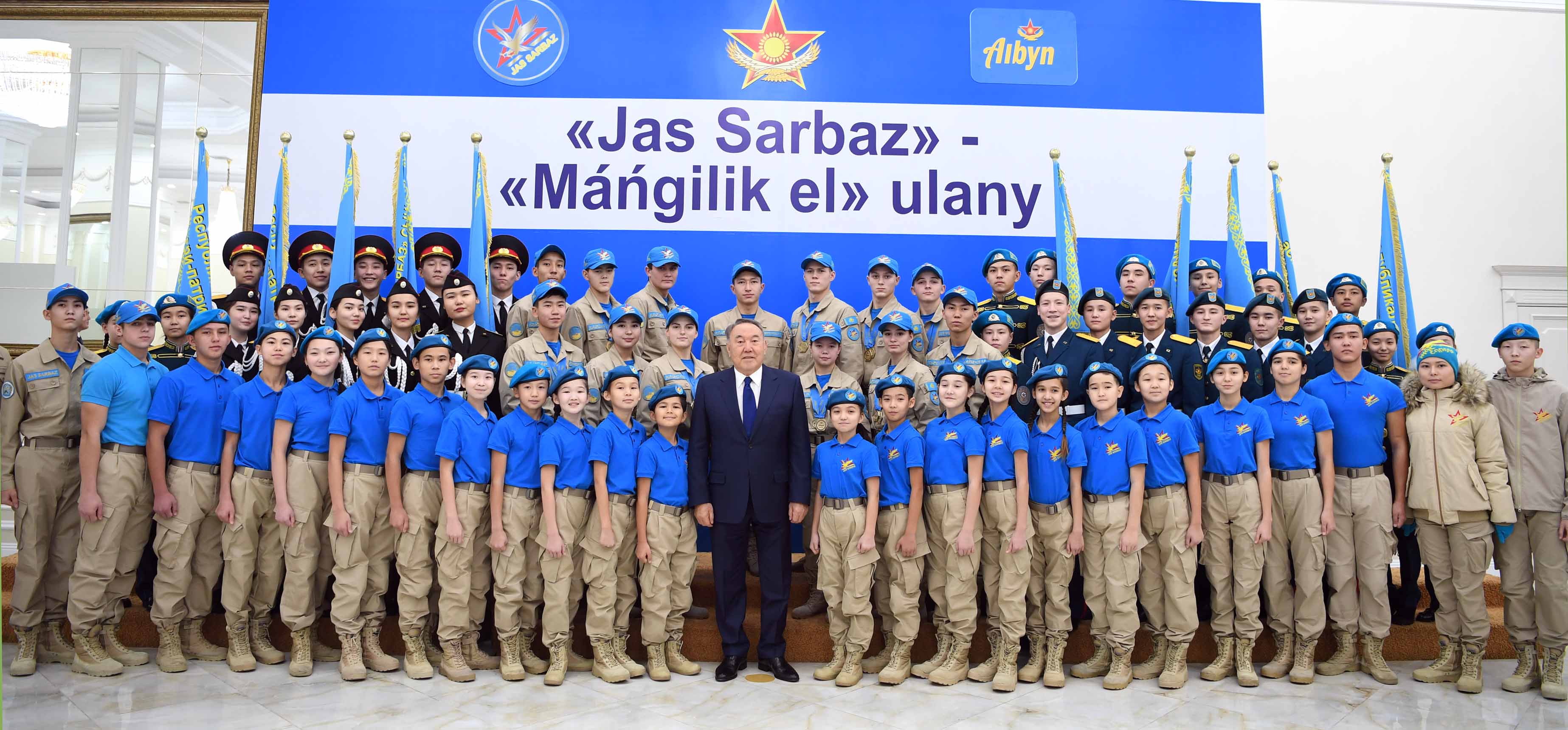 Kazakh President meets with pupils of Zhas Sarbaz, youth military patriotic movement