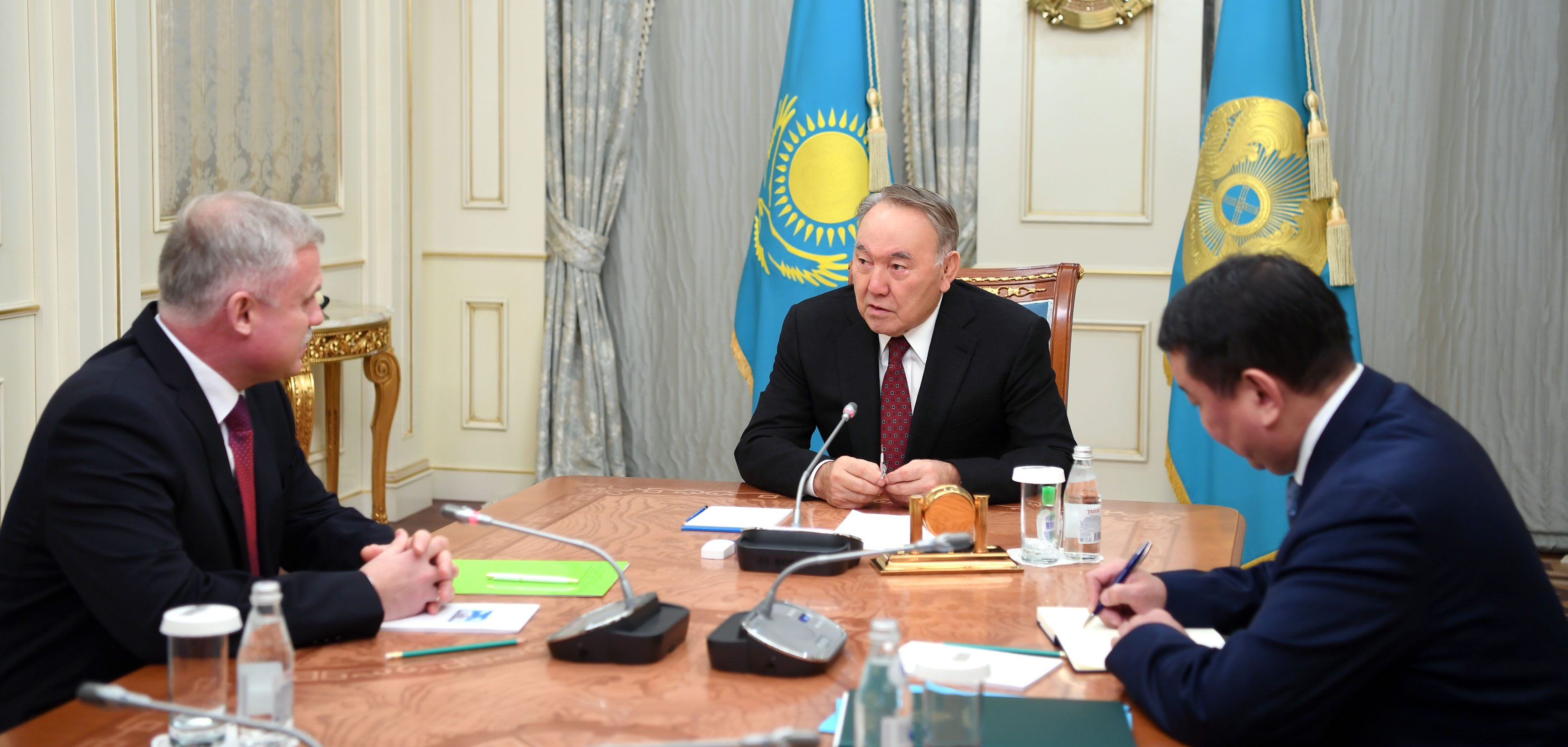  Nursultan Nazarbayev meets with Secretary of State of the Security Council of Belarus 