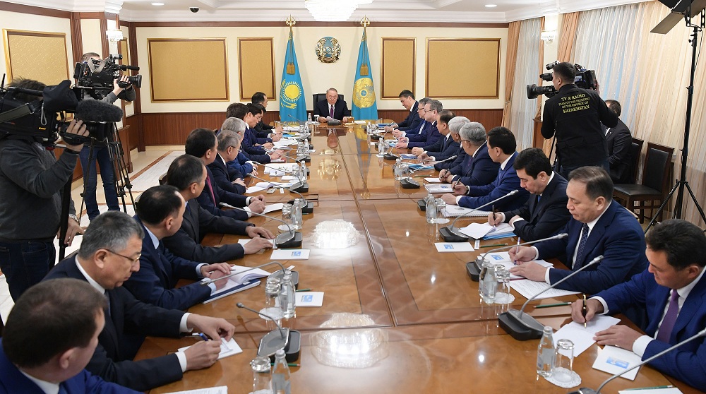 Kazakh President had a meeting with akims of regions and cities of Astana, Almaty, Shymkent