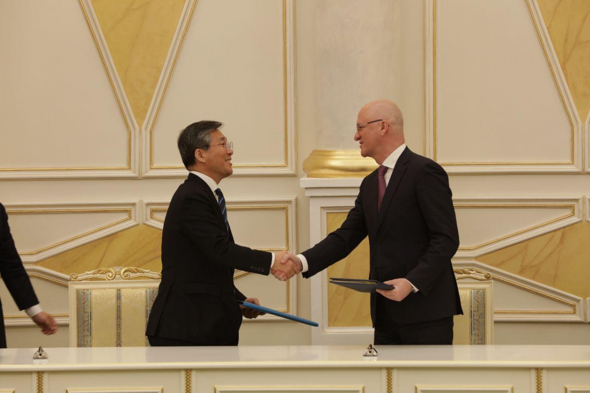 Kazakhstan and South Korea signed the new economic cooperation program “Fresh wind”