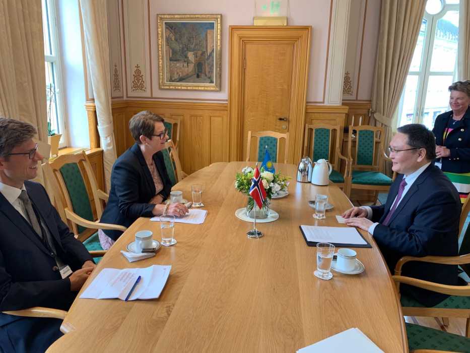 Kazakh Ambassador to Norway paid a courtesy call on the Storting President