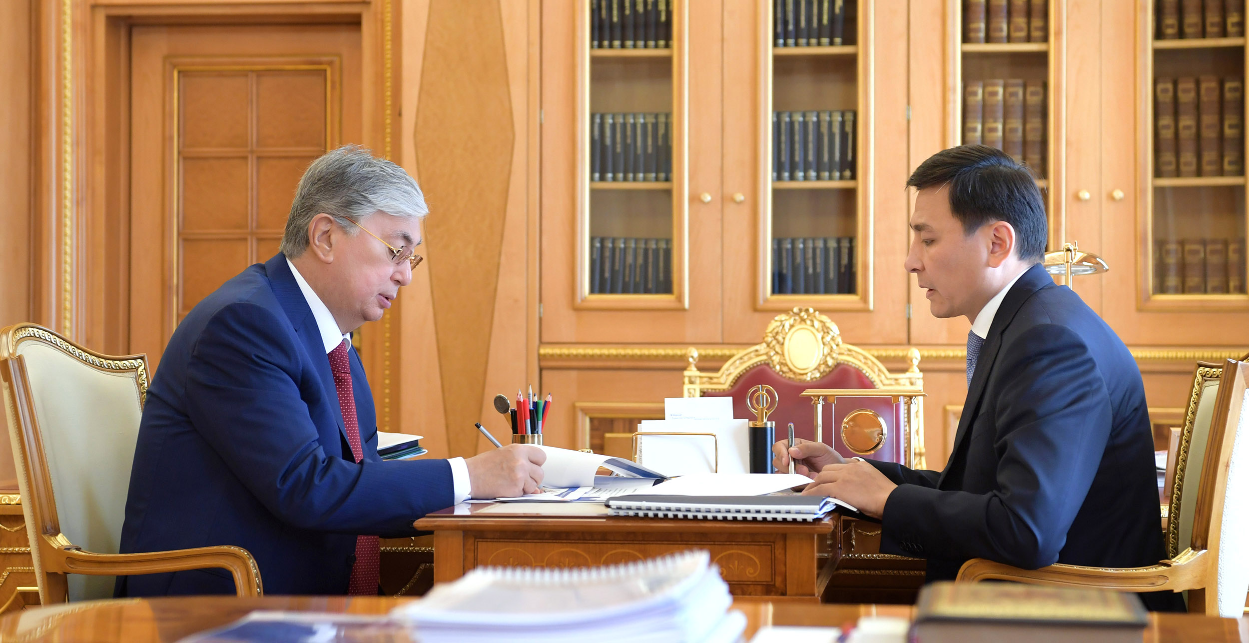 Head of State Kassym-Jomart Tokayev receives akim of Nur-Sultan Altai Kulginov
