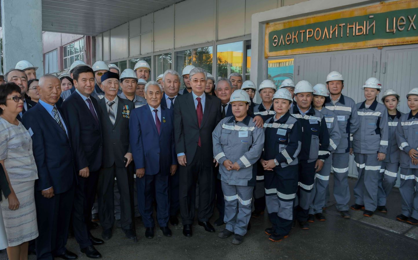 President of Kazakhstan Kassym-Jomart Tokayev visited the Kazakhmys Smelting LLP copper smelting plant in Zhezkazgan
