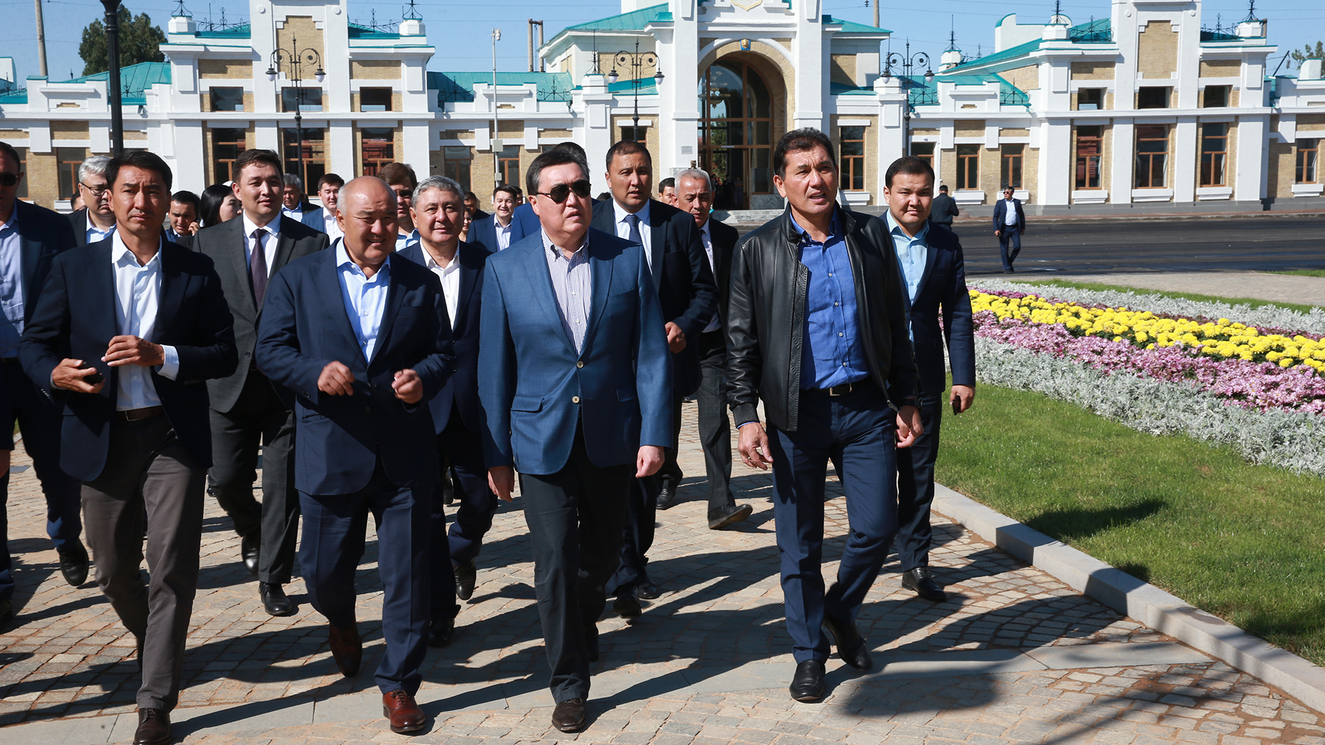 Askar Mamin visits Arys and construction sites in Turkistan