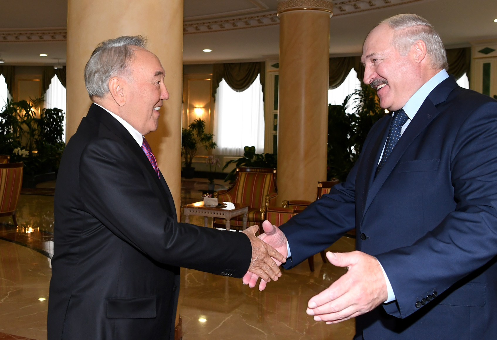Elbasy meets with Alexander Lukashenko