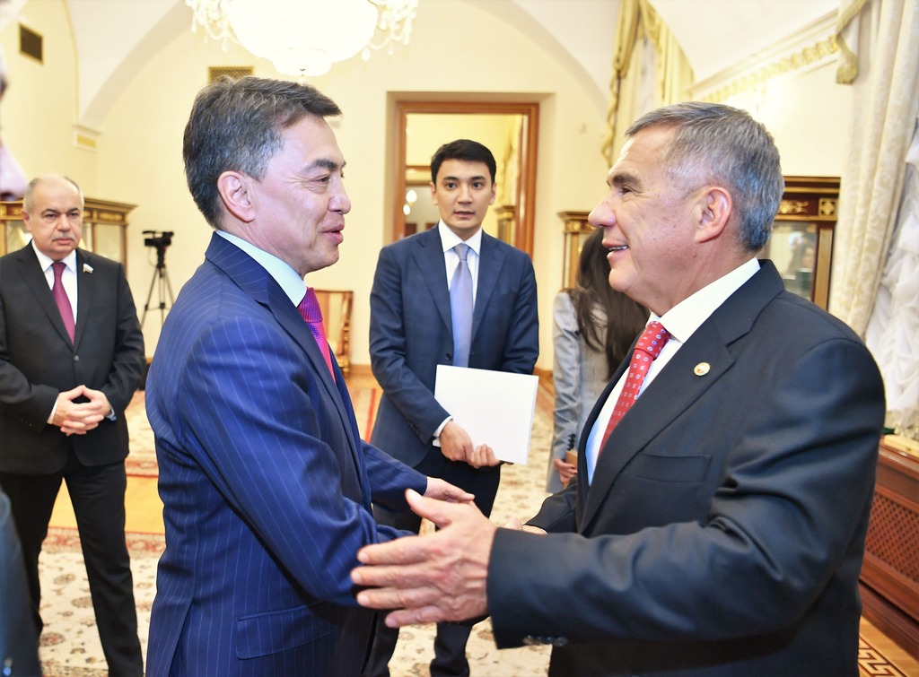 Senators meet with Tatarstan President
