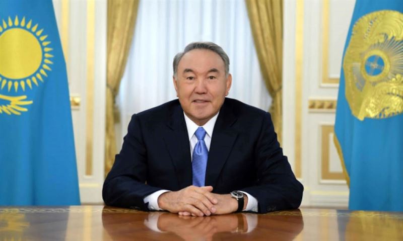 Nursultan Nazarbayev arrives in St. Petersburg
