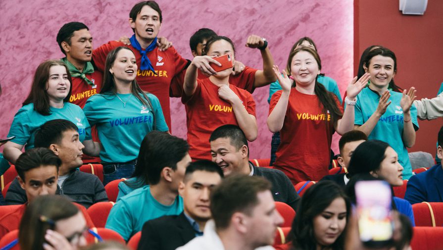 “The Best Volunteer of the Year” and social student loans: How volunteers are encouraged in Kazakhstan