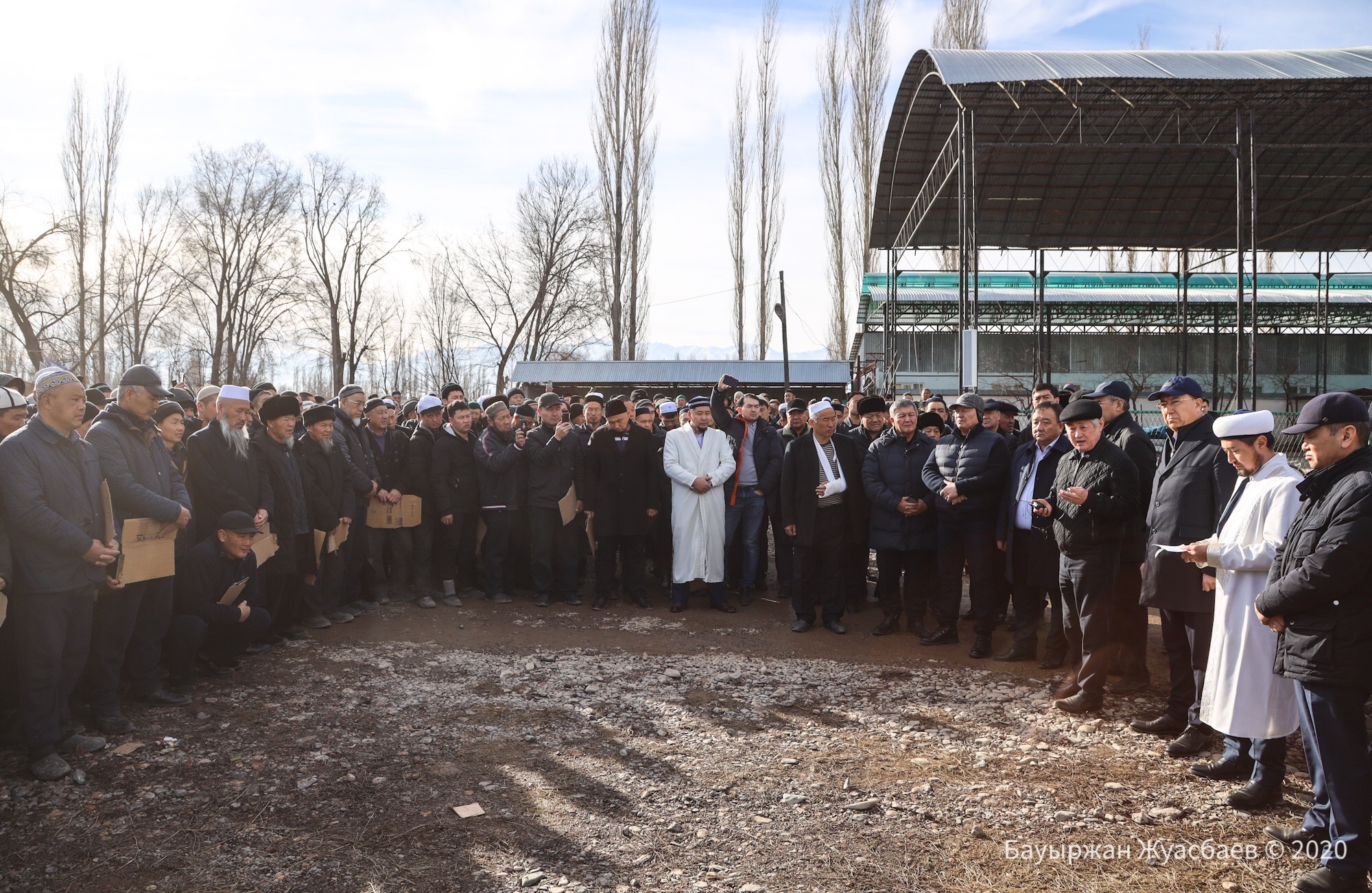 Berdibek Saparbayev visits bereaved families in Kordai district