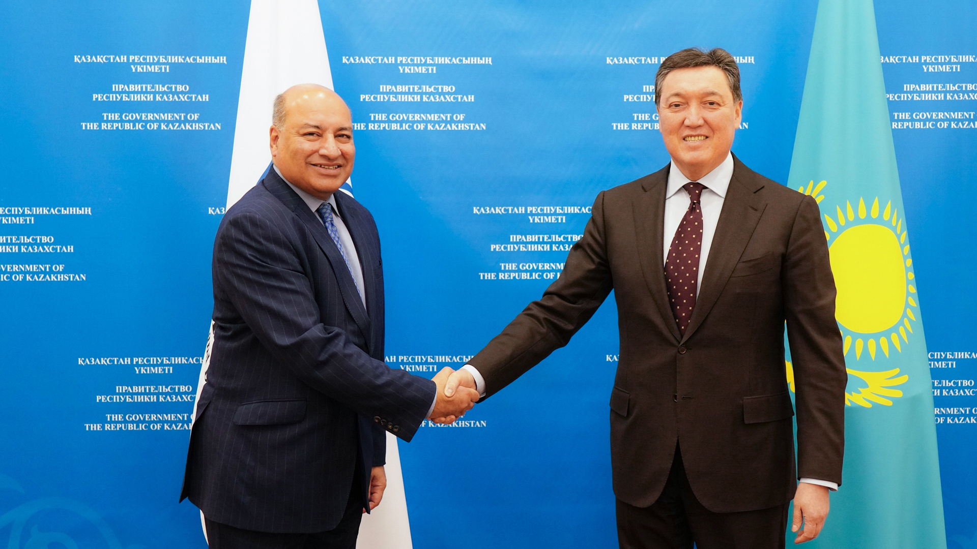 Askar Mamin discusses implementation of joint projects in Kazakhstan with EBRD President Suma Chakrabarti