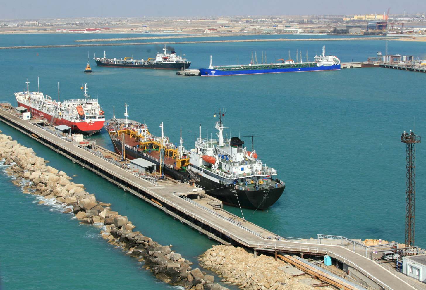 Vessels arriving from Azerbaijan and Iran suspended from Kazakh seaports