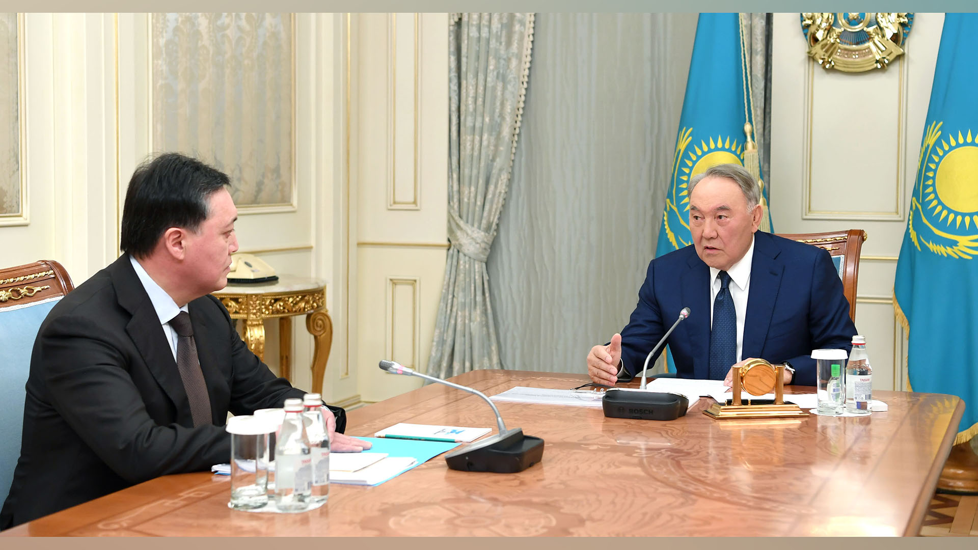 Nursultan Nazarbayev meets with Prime Minister Askar Mamin