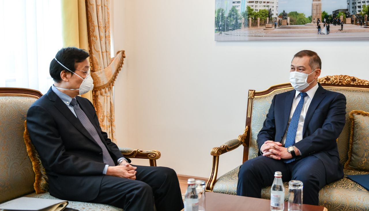Kazakh MFA disapproved article on Chinese web