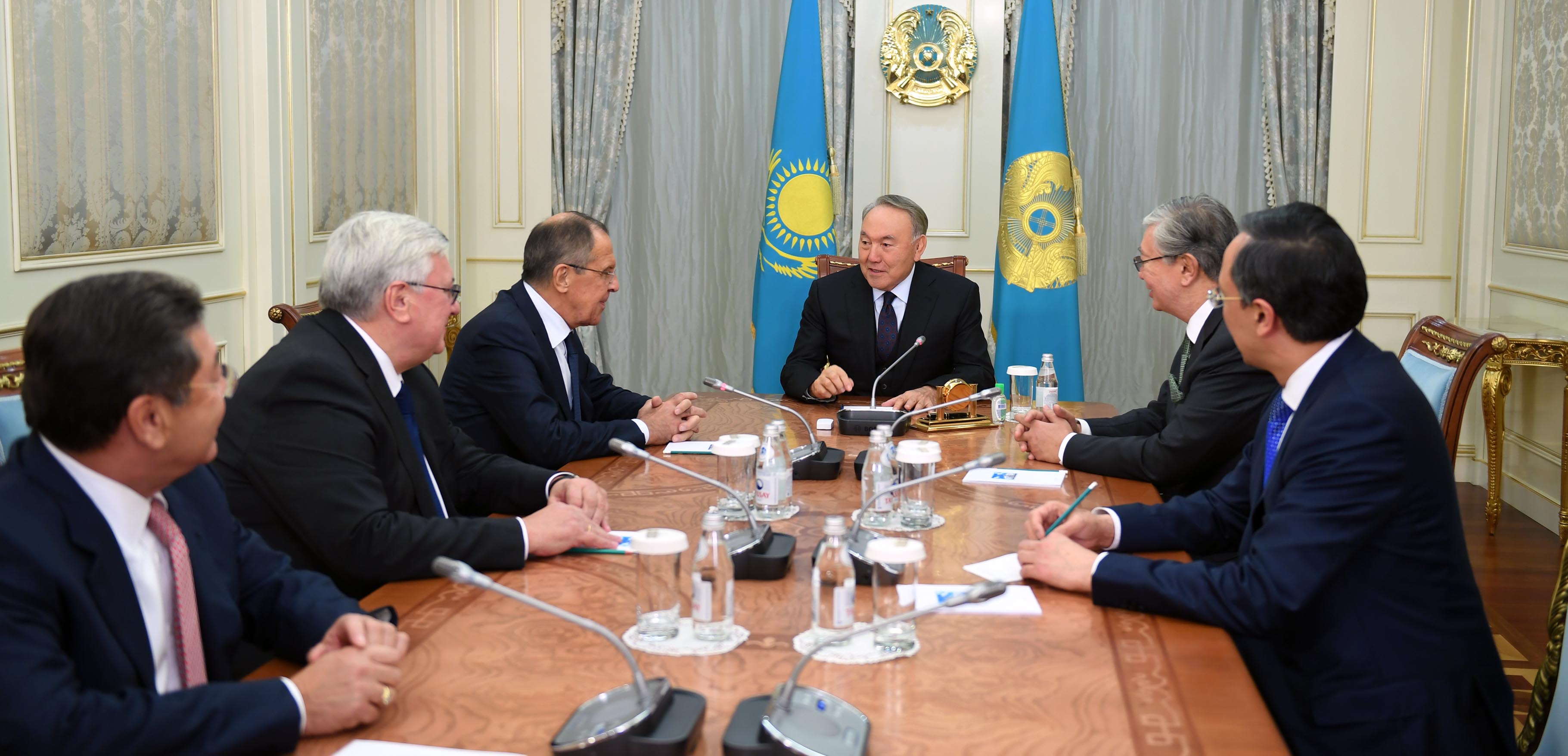 Nazarbayev meets with alumni of MGIMO