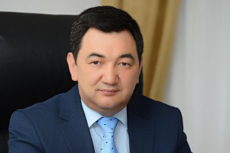 Darkhan Kydyrali re-elected as Turkic Academy President