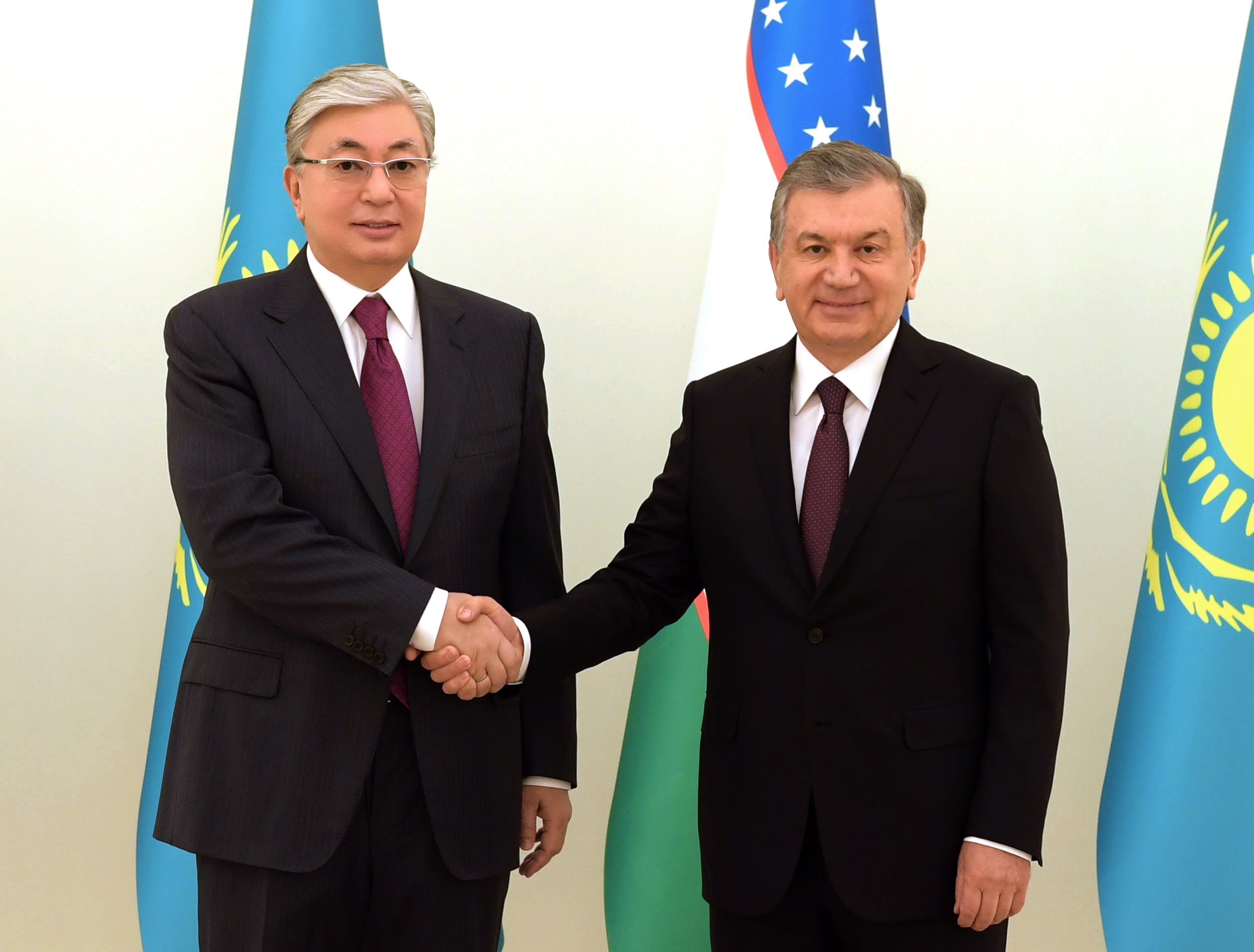 Kazakh President meets with President of the Republic of Uzbekistan in expanded format