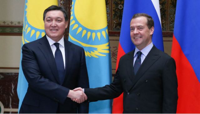 Askar Mamin and Dmitry Medvedev discuss prospects for trade, economic and investment cooperation