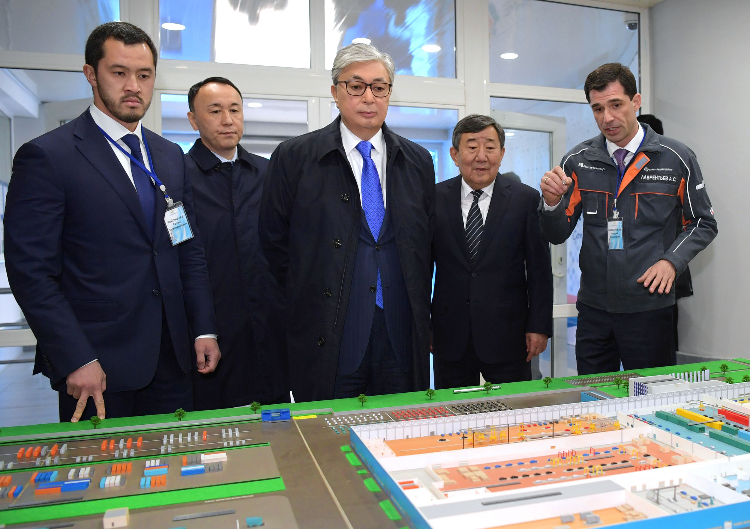 Kazakh President visits SaryarkaAutoProm