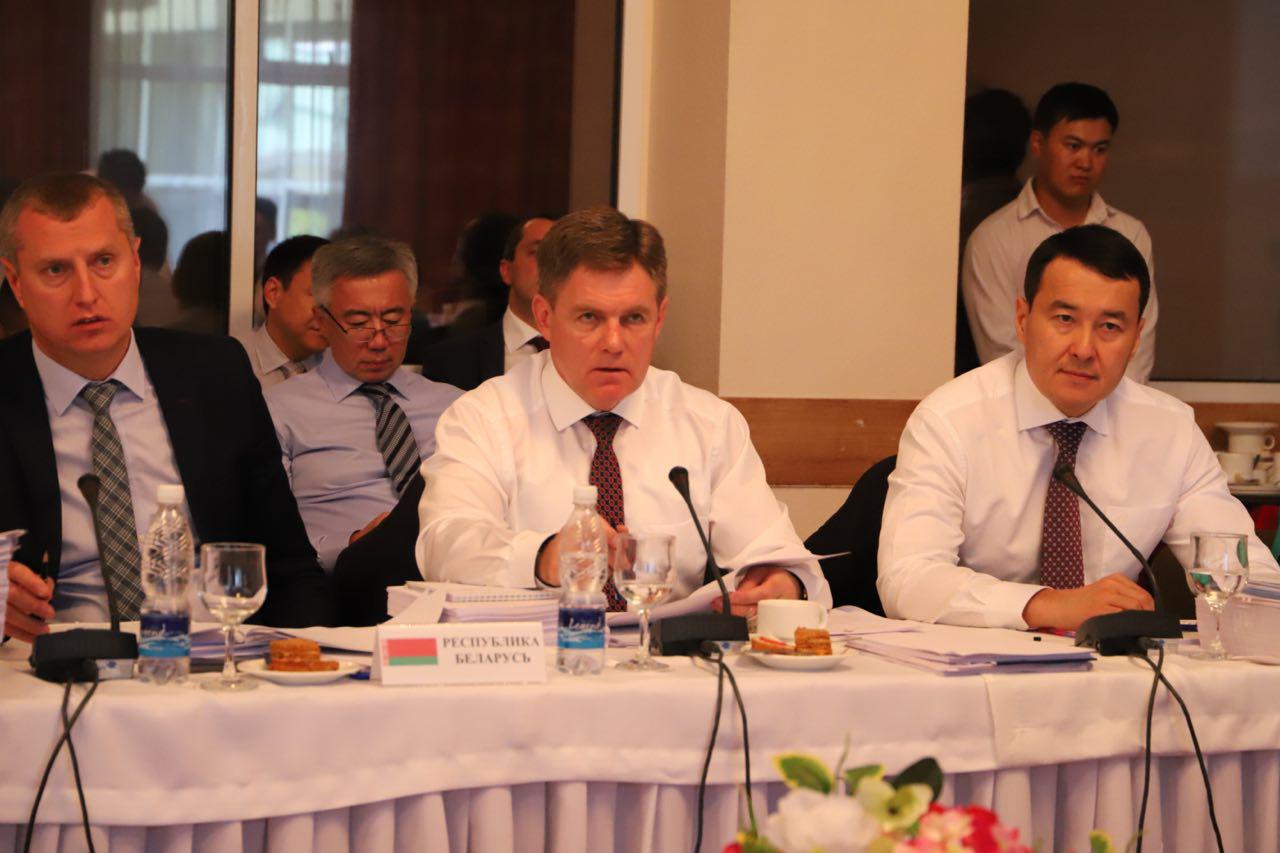 First Deputy Prime Minister – Minister of Finance Alikhan Smailov participates in meeting of EEC Council