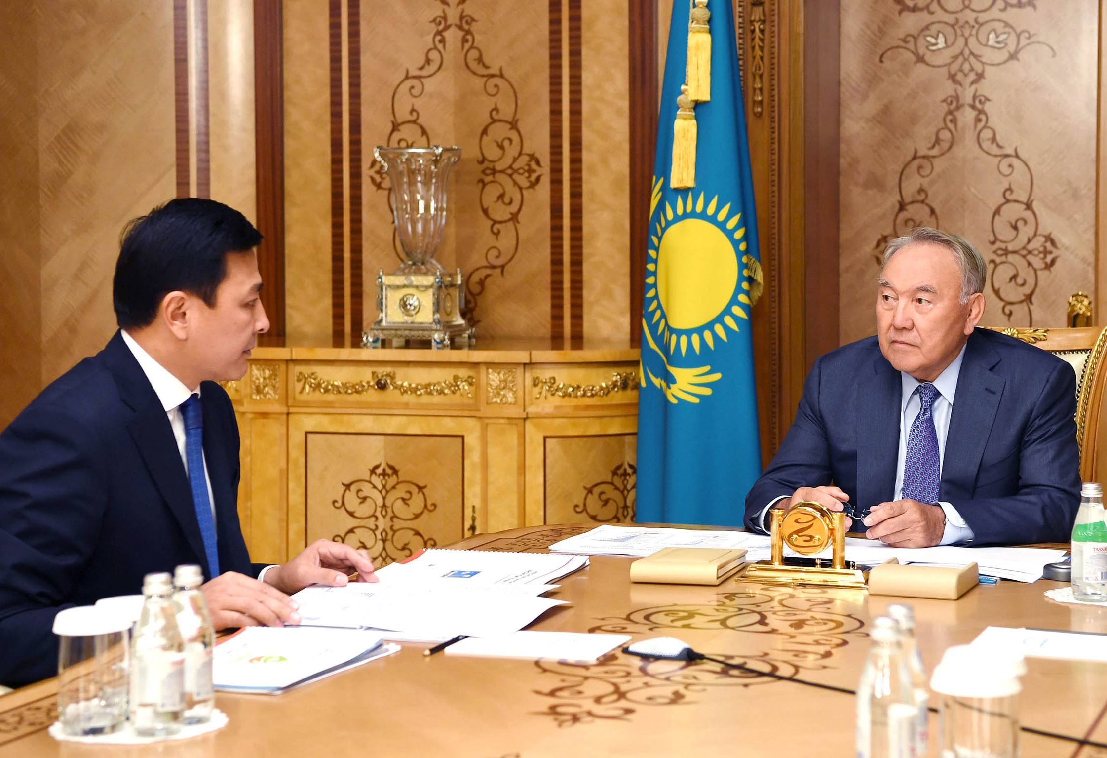 Elbasy receives Altai Kulginov, Akim of Nur-Sultan