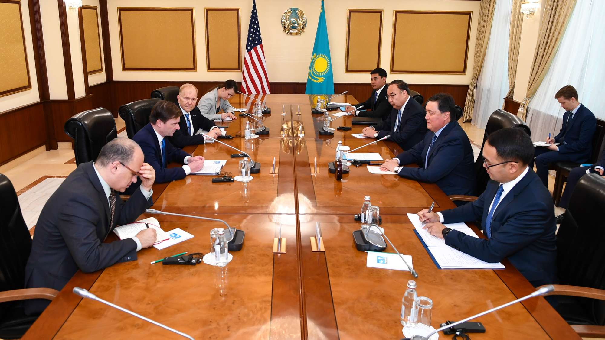 A. Mamin discusses issues in developing trade and economic cooperation with US Under Secretary of State