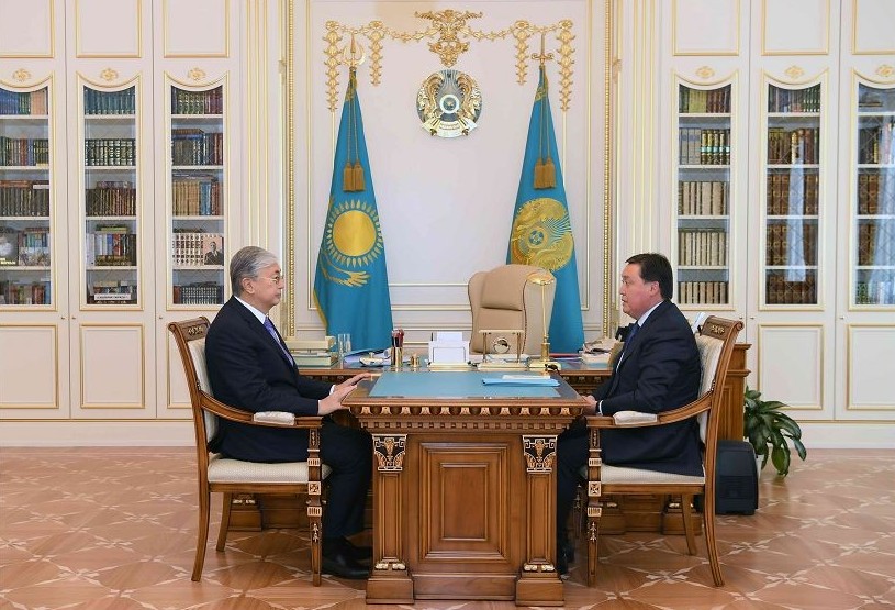 The Head of State receives Prime Minister Askar Mamin