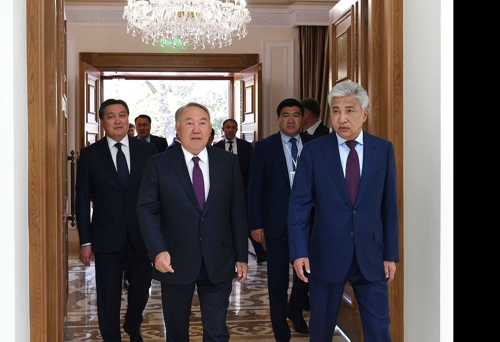 Nazarbayev visites the Embassy of Kazakhstan in the Russian Federation