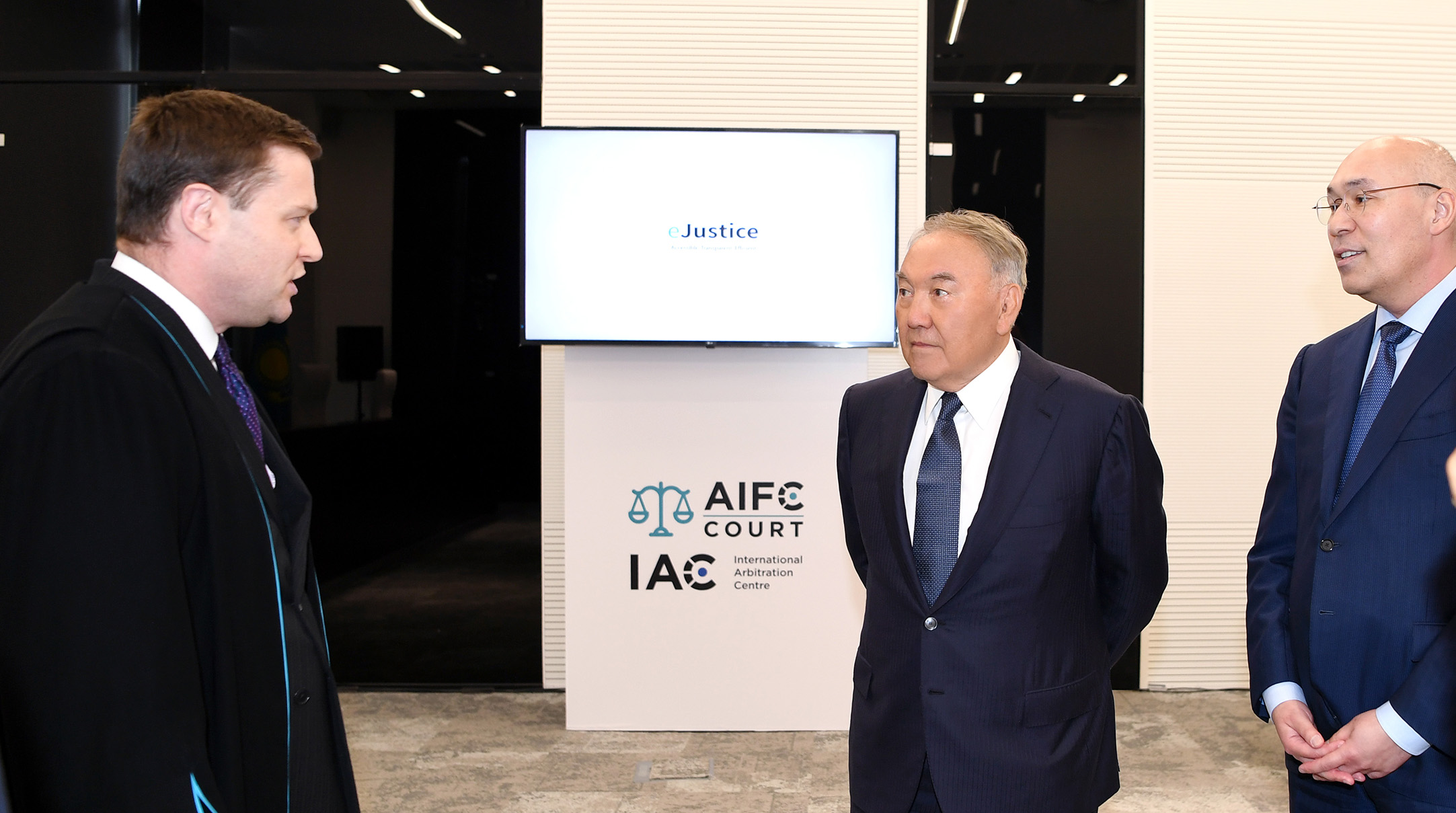 Nazarbayev visits Astana International Financial Centre