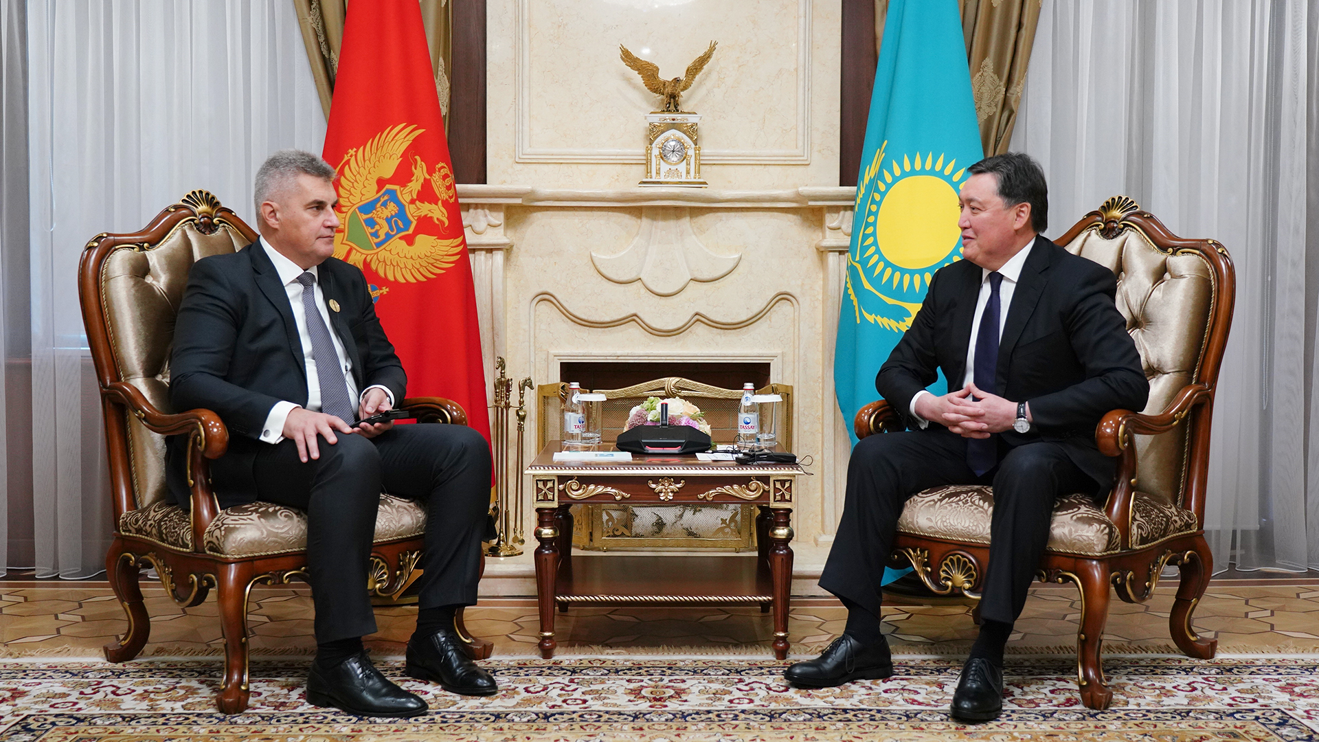 Askar Mamin meets with participants of the Fourth Meeting of Speakers of the Eurasian Countries' Parliaments