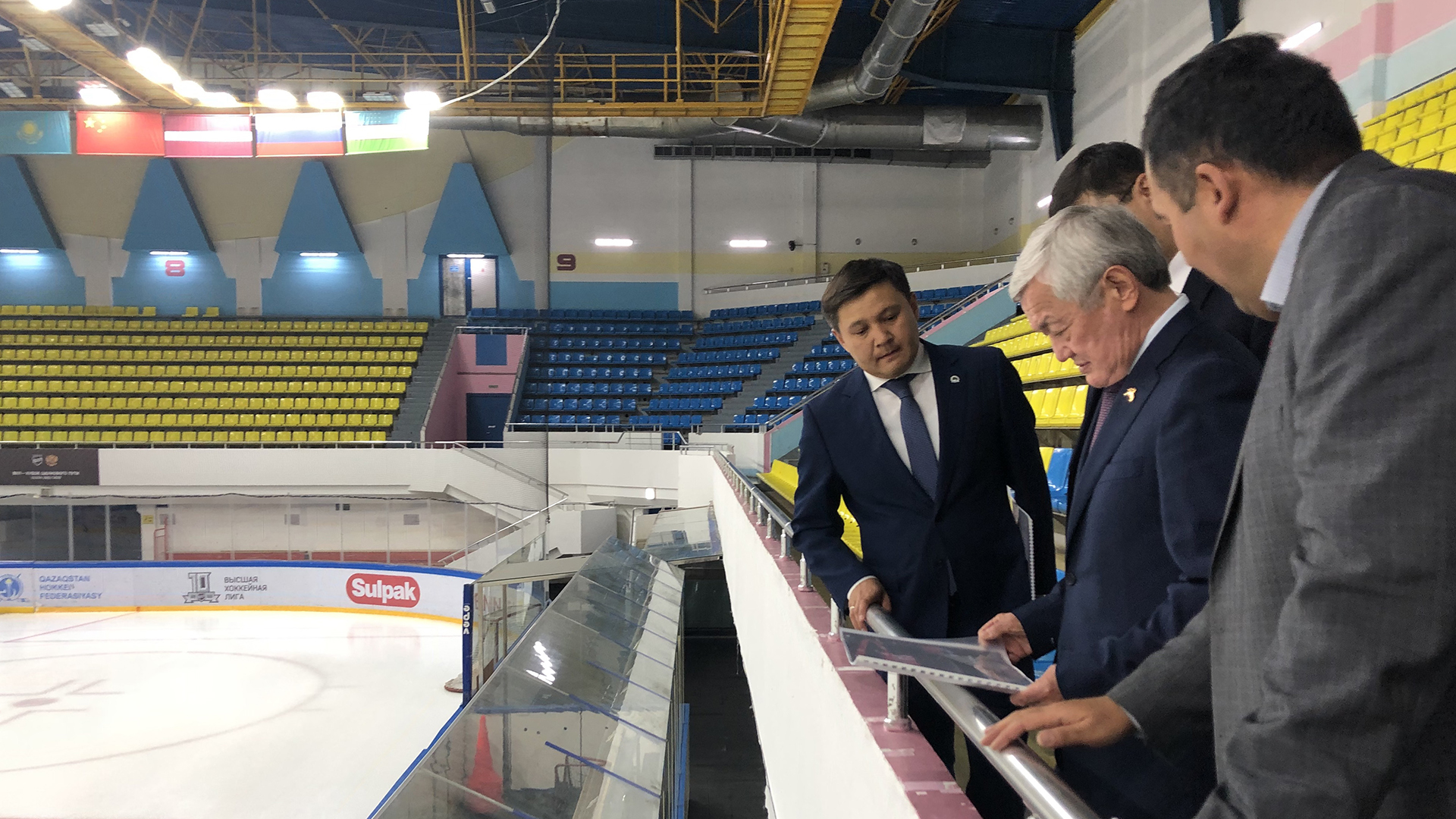 Berdibek Saparbayev inspects sports and medical facilities in the capital