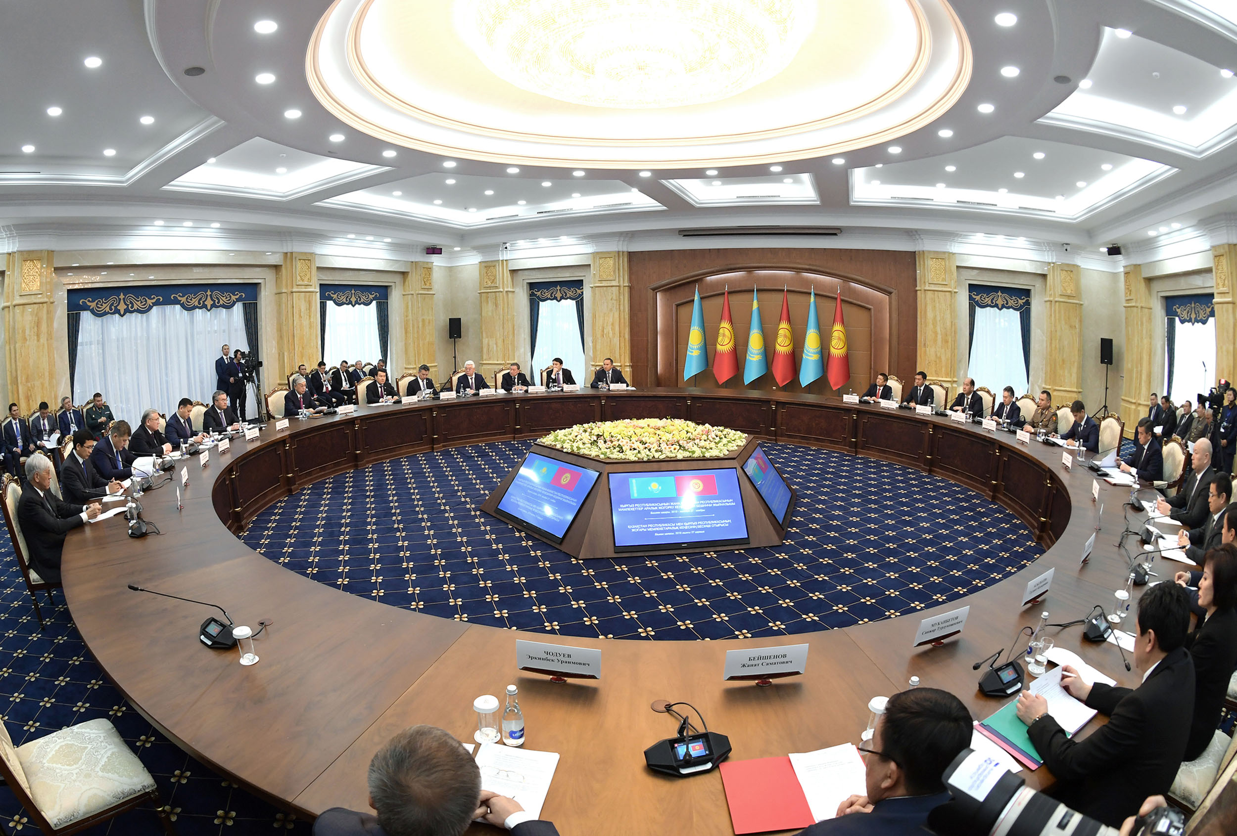 Tokayev attends meeting of the Supreme Interstate Council of Kazakhstan and Kyrgyzstan