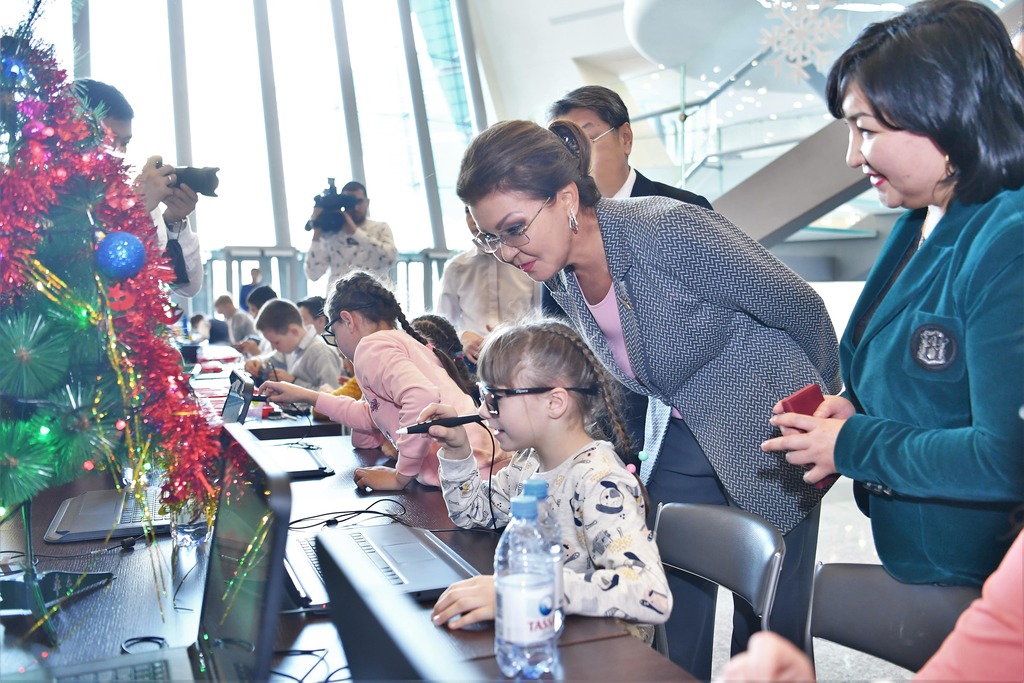 Dariga Nazarbayeva attends charity festival "Melodies of magic"